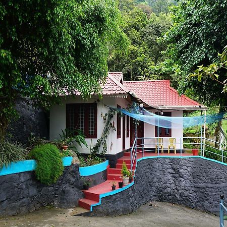 Oyo 10262 Hotel Munnar Rock Exterior photo