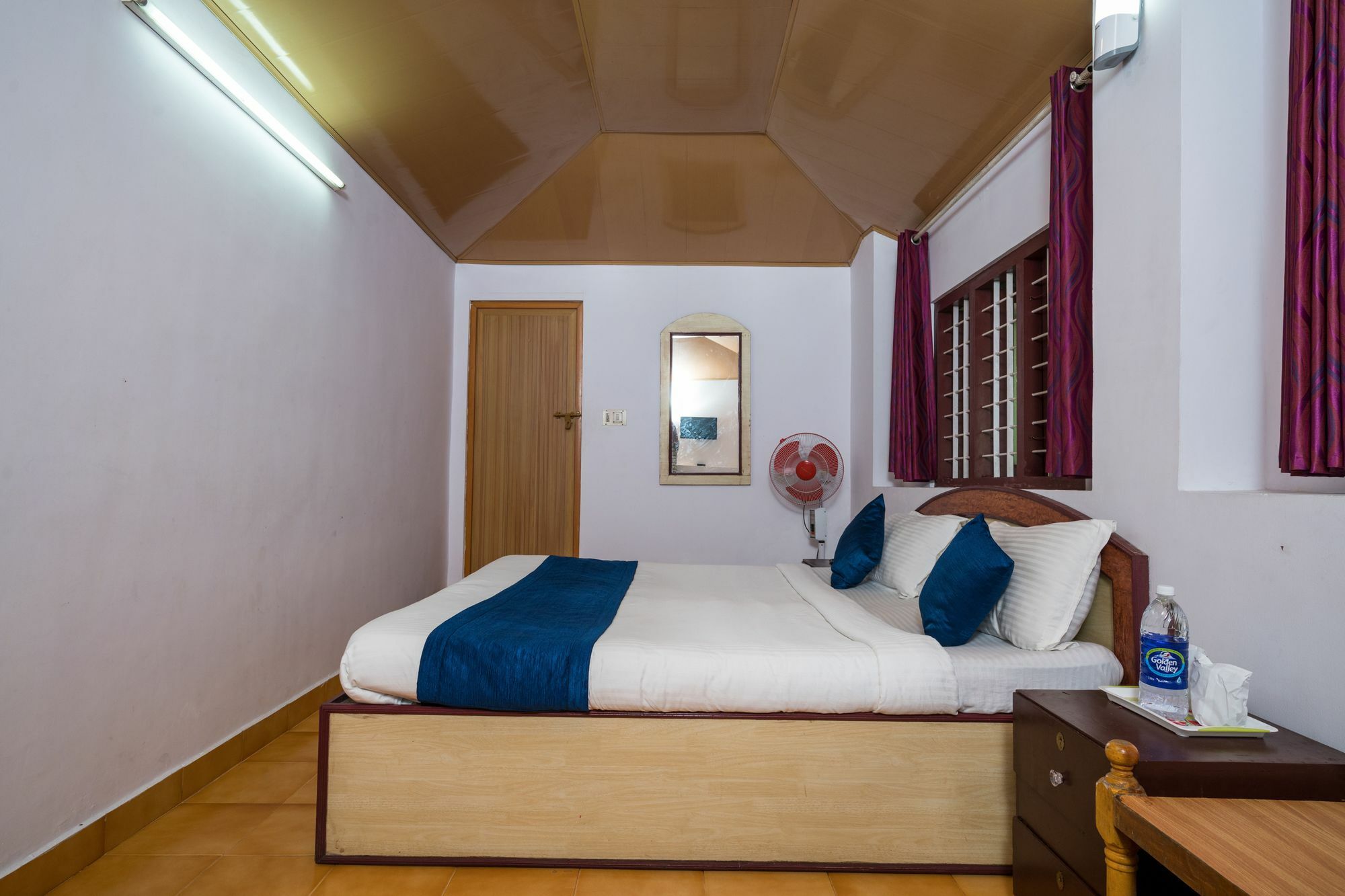 Oyo 10262 Hotel Munnar Rock Exterior photo